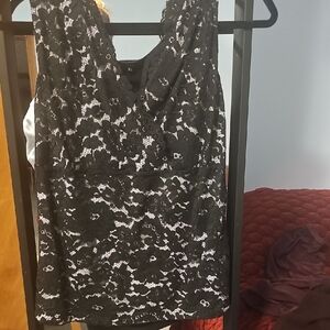 Black Lace Sleeveless Top